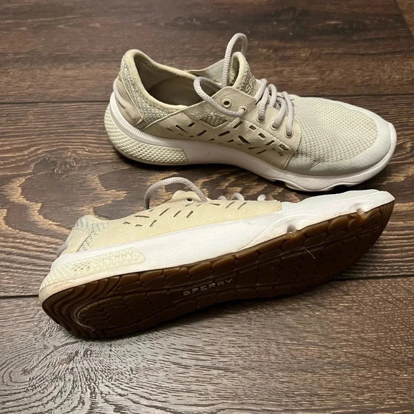 Sperry’s Women's 7 Sea 3-Eye Sneaker - Picture 3 of 7